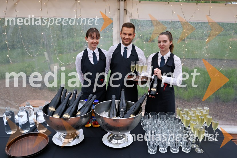 Kulinarično-glasbeni večer na Štajerski sivki z Nino Pušlar in Filipom Matjažem