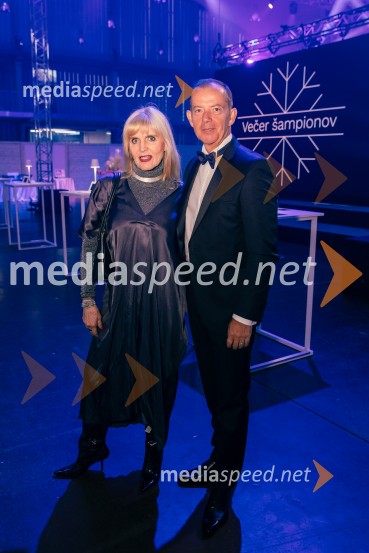  Dada  Jerovšek, Kaval Group;  Enzo Smrekar, predsednik uprave Droge Kolinske in glavni direktor strateškega poslovnega področja v Atlantic Grupi, predsednik SZS, podpredsednik Olimpijskega komiteja SlovenijeVečer šampionov 2025, Smučarska zveza Slovenije