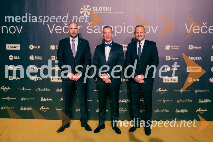  Uroš Zupan, direktor, Smučarska zveza Slovenije ;  Enzo Smrekar, predsednik uprave Droge Kolinske in glavni direktor strateškega poslovnega področja v Atlantic Grupi, predsednik SZS, podpredsednik Olimpijskega komiteja Slovenije;  Tomaž Šušteršič, generalni sekretar organizacijskega komiteja PlanicaVečer šampionov 2025, Smučarska zveza Slovenije