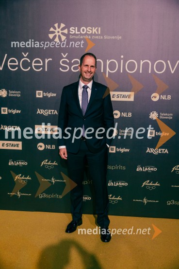 doc. dr. Boštjan Vlaovič, prodekan, Fakulteta za elektrotehniko, računalništvo in informatikoVečer šampionov 2025, Smučarska zveza Slovenije
