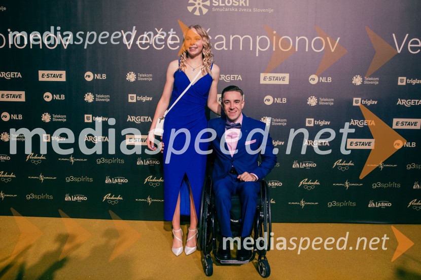  Taja Bodlaj, smučarska skakalka;  Jernej  Slivnik, paraolimpijecVečer šampionov 2025, Smučarska zveza Slovenije