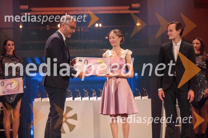  ... ;  Nika  Prevc, smučarska skakalka;  Domen Prevc, smučarski skakalecVečer šampionov 2025, Smučarska zveza Slovenije