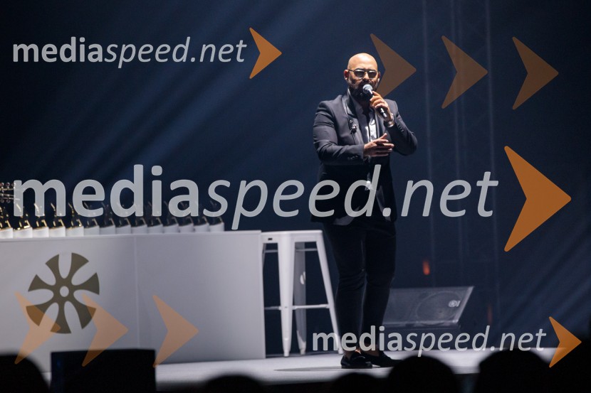  Tilen Lotrič, pevecVečer šampionov 2025, Smučarska zveza Slovenije