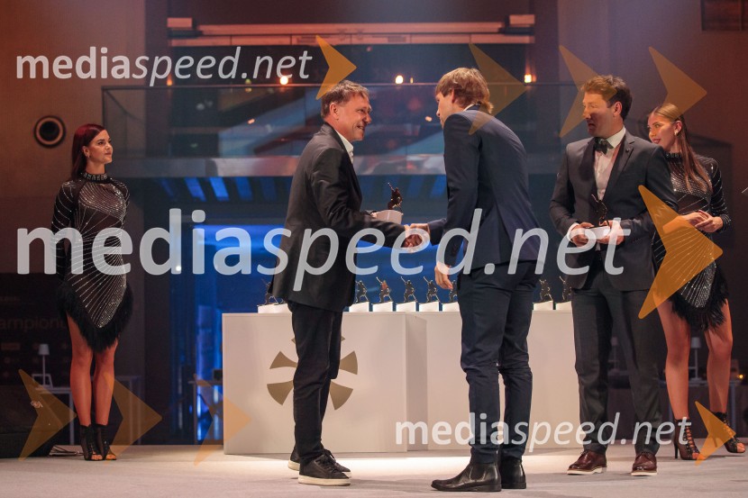 dr.  Blaž  Lešnik, predsednik Zveze učiteljev in trenerjev smučanja Slovenije;  ... ;  ... Večer šampionov 2025, Smučarska zveza Slovenije