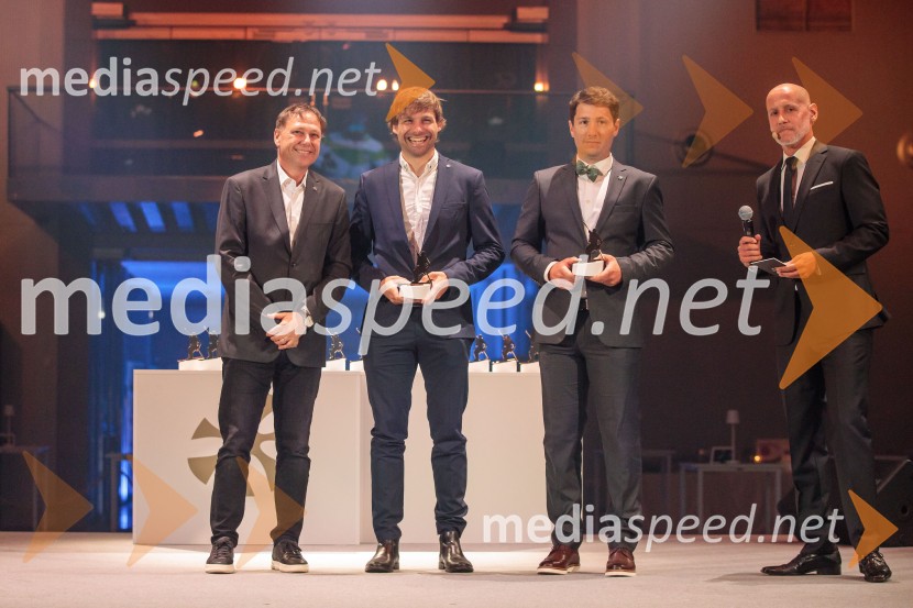 dr.  Blaž  Lešnik, predsednik Zveze učiteljev in trenerjev smučanja Slovenije;  ... ;  ... ;  Peter Poles, televizijski voditeljVečer šampionov 2025, Smučarska zveza Slovenije