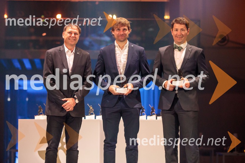 dr.  Blaž  Lešnik, predsednik Zveze učiteljev in trenerjev smučanja Slovenije;  ... ;  ... Večer šampionov 2025, Smučarska zveza Slovenije