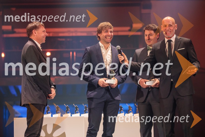 dr.  Blaž  Lešnik, predsednik Zveze učiteljev in trenerjev smučanja Slovenije;  ... ;  ... ;  Peter Poles, televizijski voditeljVečer šampionov 2025, Smučarska zveza Slovenije