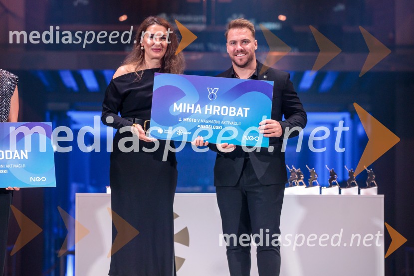  Petra Govc, igralka;  Miha Hrobat, alpski smučarVečer šampionov 2025, Smučarska zveza Slovenije