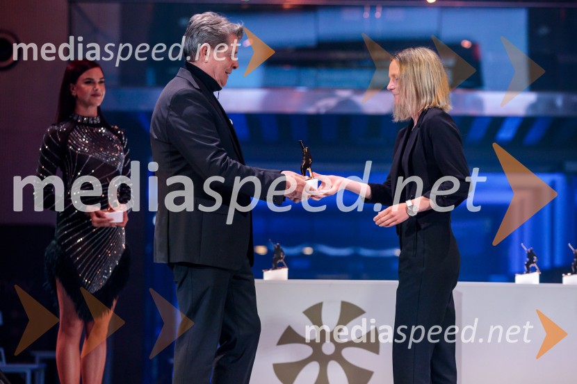  ... ;  Ema  Klinec, smučarska skakalkaVečer šampionov 2025, Smučarska zveza Slovenije