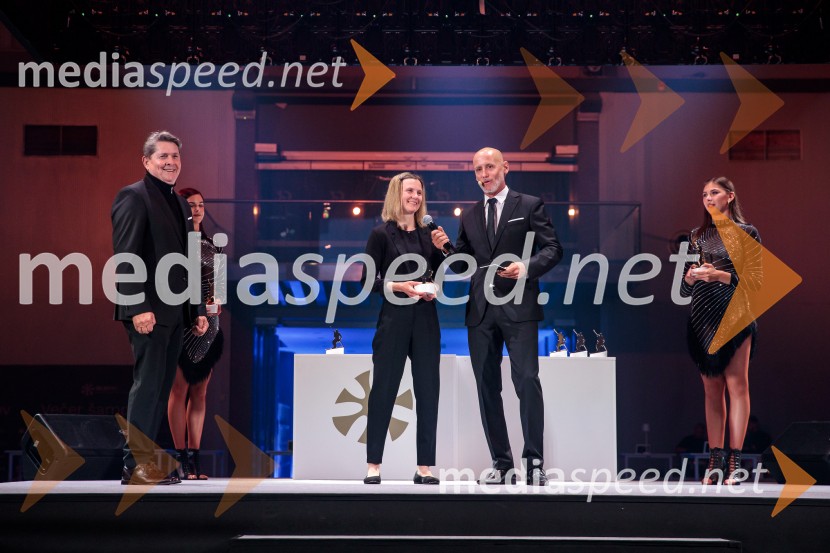  Ema  Klinec, smučarska skakalka;  Peter Poles, televizijski voditeljVečer šampionov 2025, Smučarska zveza Slovenije