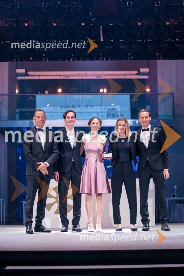  Enzo Smrekar, predsednik uprave Droge Kolinske in glavni direktor strateškega poslovnega področja v Atlantic Grupi, predsednik SZS, podpredsednik Olimpijskega komiteja Slovenije;  Domen Prevc, smučarski skakalec;  Nika  Prevc, smučarska skakalka;  Ema  Klinec, smučarska skakalka;  Anže Lanišek, smučarski skakalecVečer šampionov 2025, Smučarska zveza Slovenije