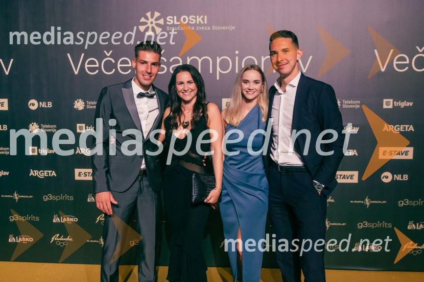  Timi Zajc, smučarski skakalec;  Nuša Rakovec, Zavod SLOSKI;  Janja Junež;  ... Večer šampionov 2025, Smučarska zveza Slovenije