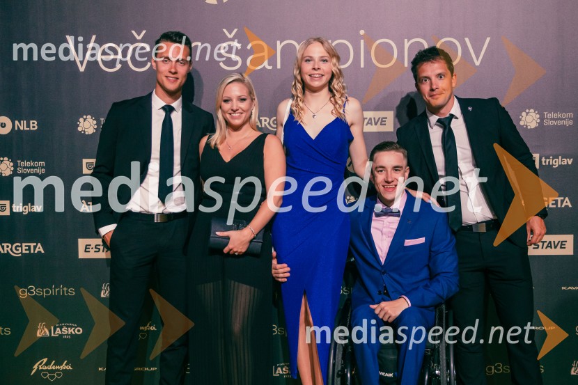  ... ;  ... ;  Taja Bodlaj, smučarska skakalka;  Jernej  Slivnik, paraolimpijec;  ... Večer šampionov 2025, Smučarska zveza Slovenije