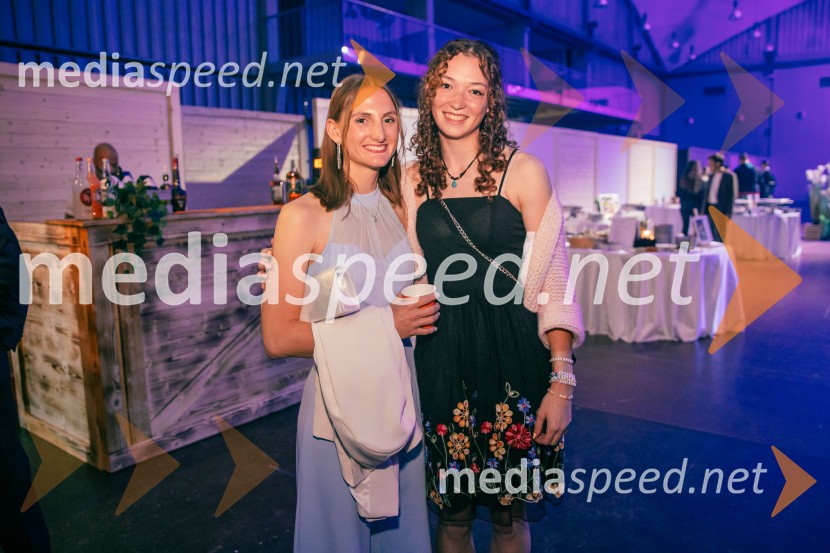  Katra Komar, smučarska skakalka;  Silva Verbič, smučarska skakalkaVečer šampionov 2025, Smučarska zveza Slovenije