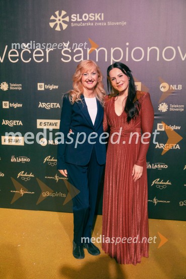  ... ;  Glorija Kotnik, slovenska deskarka na sneguVečer šampionov 2025, Smučarska zveza Slovenije