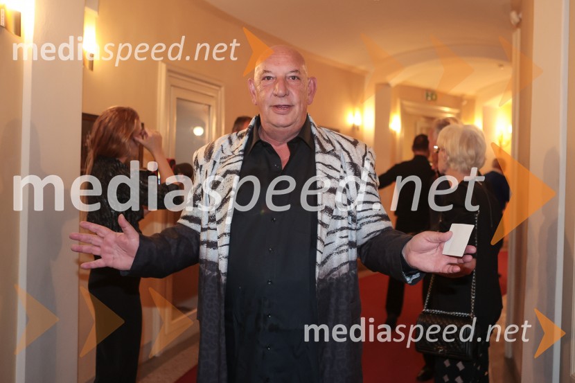  Manfred  Schweigkofler , igralec, producent in rock pevecManon Lescaut, premiera opere v SNG Opera in balet Ljubljana