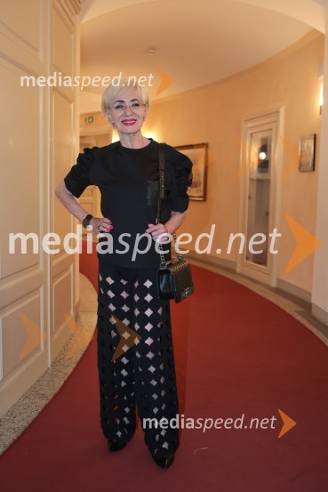  Metka  Premerl, slavistkaManon Lescaut, premiera opere v SNG Opera in balet Ljubljana