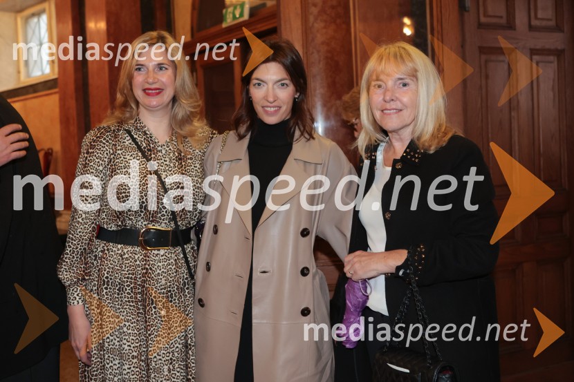  Barbara Čepirlo Čičigoj, odnosi z javnostjo Opera in Balet Ljubljana;  ... ;  ... Manon Lescaut, premiera opere v SNG Opera in balet Ljubljana