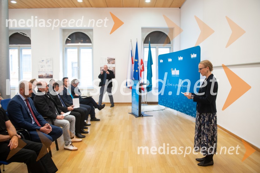 Razstava natečajnih elaboratov za novogradnjo prizidka Fakultete za energetiko UM