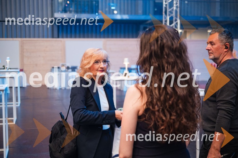  Jolanda Bertole, športna komentatorkaVečer šampionov 2025, Smučarska zveza Slovenije