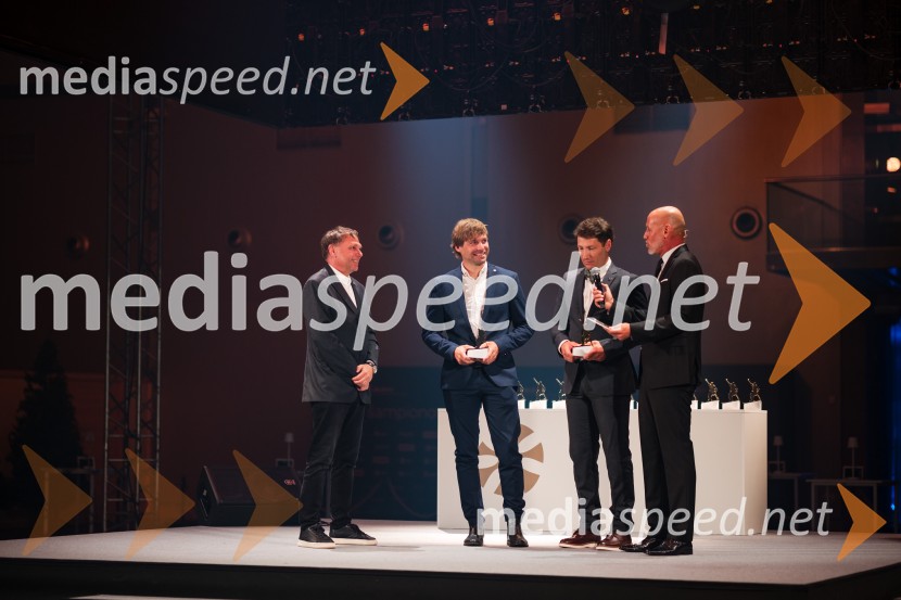 dr.  Blaž  Lešnik, predsednik Zveze učiteljev in trenerjev smučanja Slovenije;  ... ;  ... ;  Peter Poles, televizijski voditeljVečer šampionov 2025, Smučarska zveza Slovenije