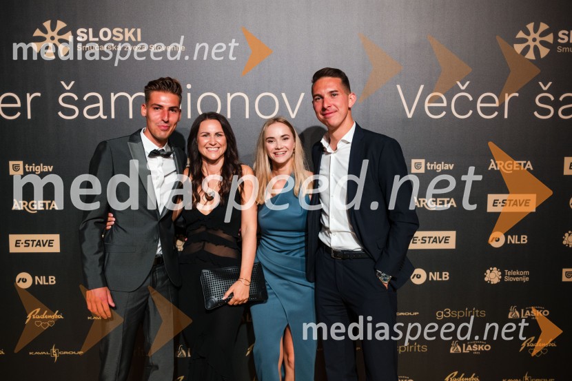  Timi Zajc, smučarski skakalec;  Nuša Rakovec, Zavod SLOSKI;  Janja Junež;  ... Večer šampionov 2025, Smučarska zveza Slovenije