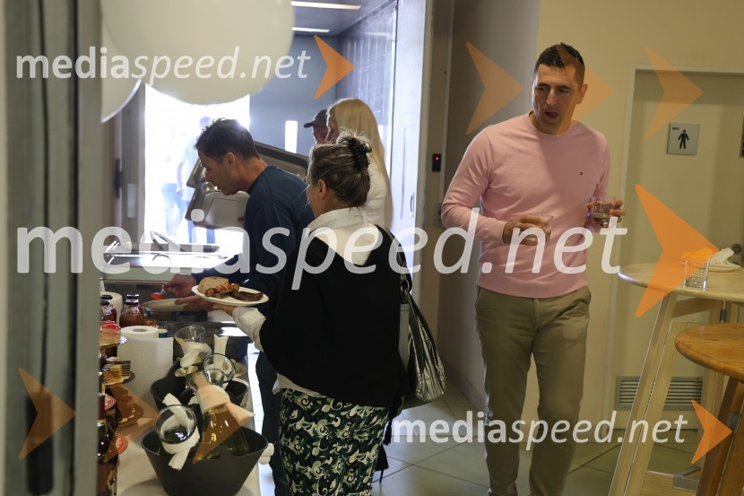 Frigopro odprl vrata fizične trgovine v Mariboru