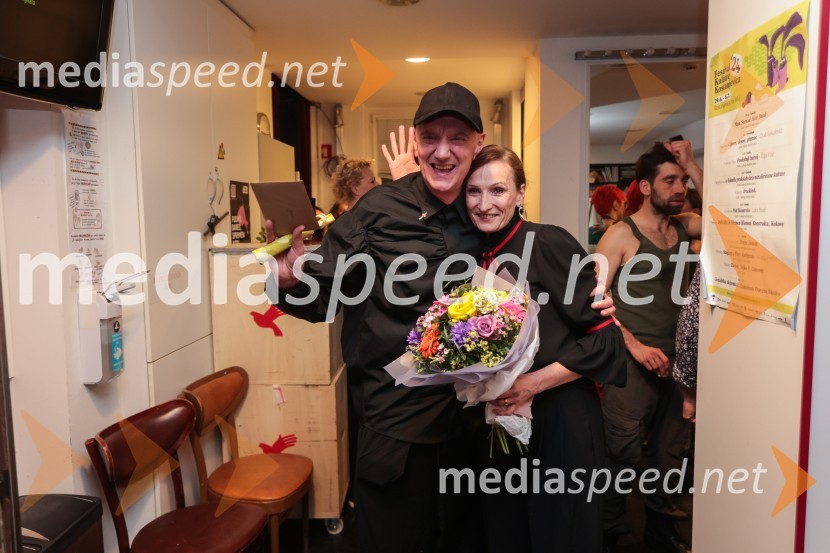  Goran Injac, umetniški vodja, Slovensko mladinsko gledališče;  Helena Grahek, vodja marketinga in odnosi z javnostmi, Slovensko mladinsko gledališčeInkubator, premiera v SMG Ljubljana