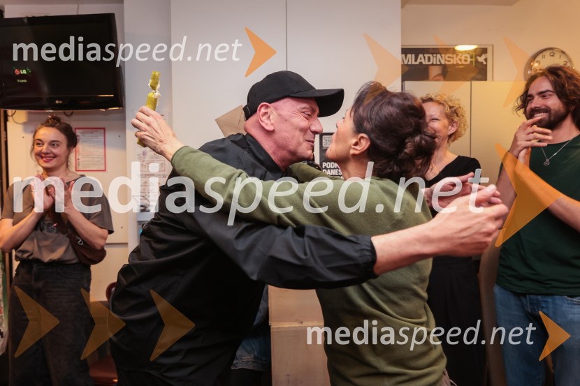  Goran Injac, umetniški vodja, Slovensko mladinsko gledališče;  Draga Potočnjak, igralka in pisateljicaInkubator, premiera v SMG Ljubljana