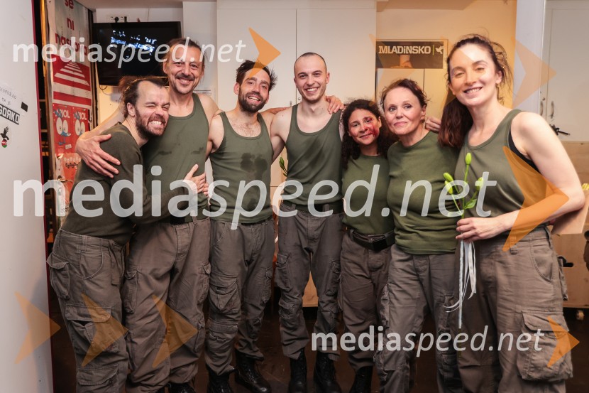  Blaž Šef, igralec;  Matej Recer, igralec;  Vito Weis, igralec;  Klemen Kovačič, igralec;  Lina Akif, igralka;  Draga Potočnjak, igralka in pisateljica;  Daša Doberšek, igralkaInkubator, premiera v SMG Ljubljana