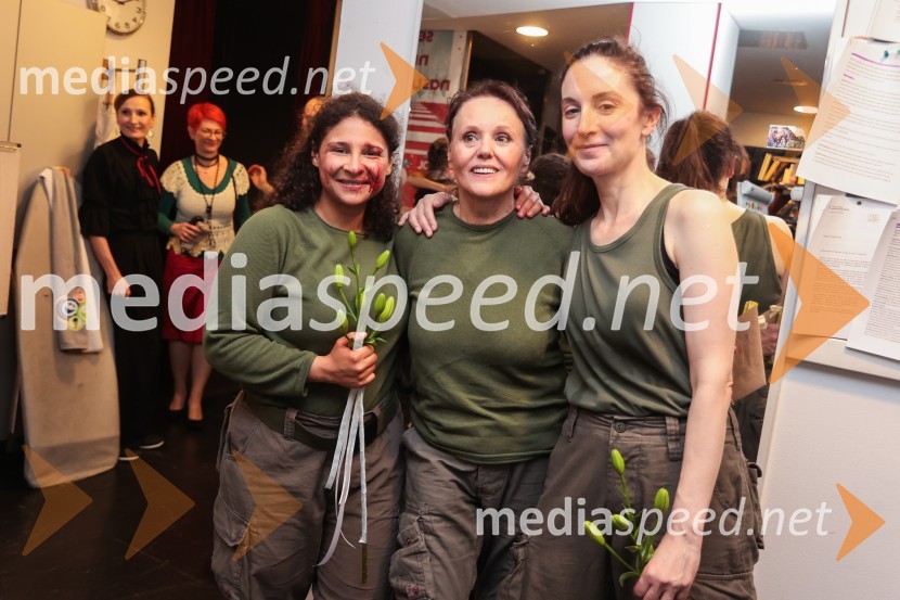  Lina Akif, igralka;  Draga Potočnjak, igralka in pisateljica;  Daša Doberšek, igralkaInkubator, premiera v SMG Ljubljana