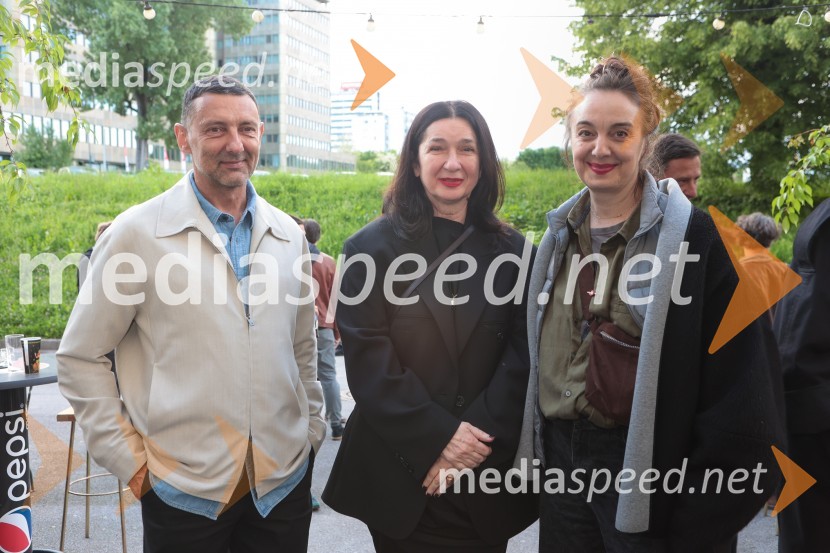  Boštjan  Vuga, arhitekt;  Zdenka Badovinac, kustosinja;  Dragana Alfirević, koreografinjaInkubator, premiera v SMG Ljubljana