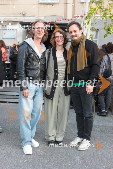  Boris Kos, igralec;  Urška Brodar, dramaturginja, Slovensko mladinsko gledališče;  Milan Ramšak Marković, dramaturgInkubator, premiera v SMG Ljubljana