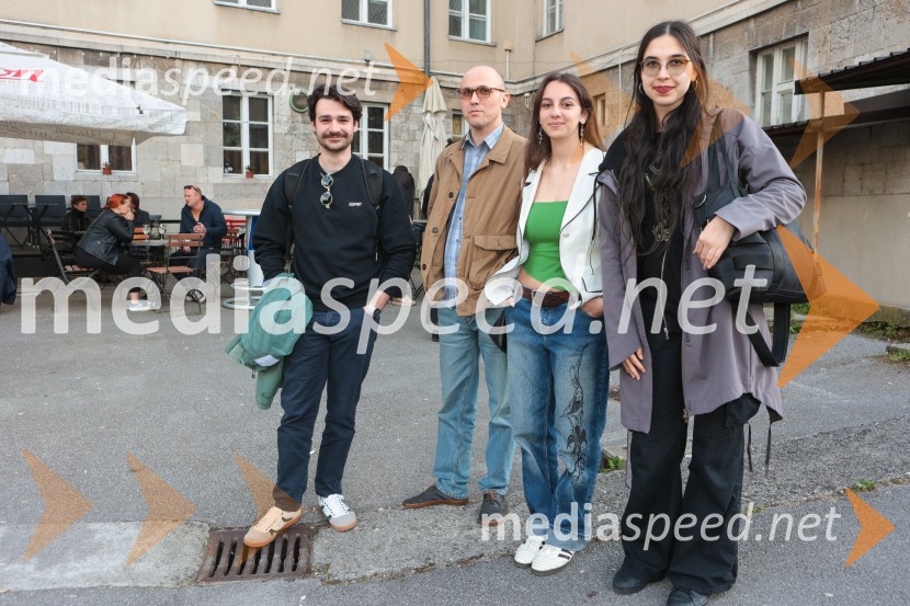  David Champaigne;  ... ;  ... ;  ... Inkubator, premiera v SMG Ljubljana