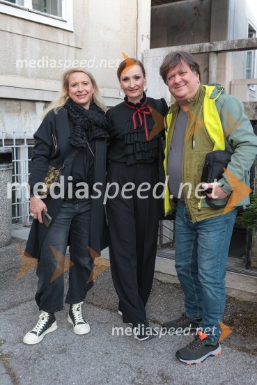  Tatjana Doma, dramaturginja SLG Celje;  Helena Grahek, vodja marketinga in odnosi z javnostmi, Slovensko mladinsko gledališče;  ... Inkubator, premiera v SMG Ljubljana