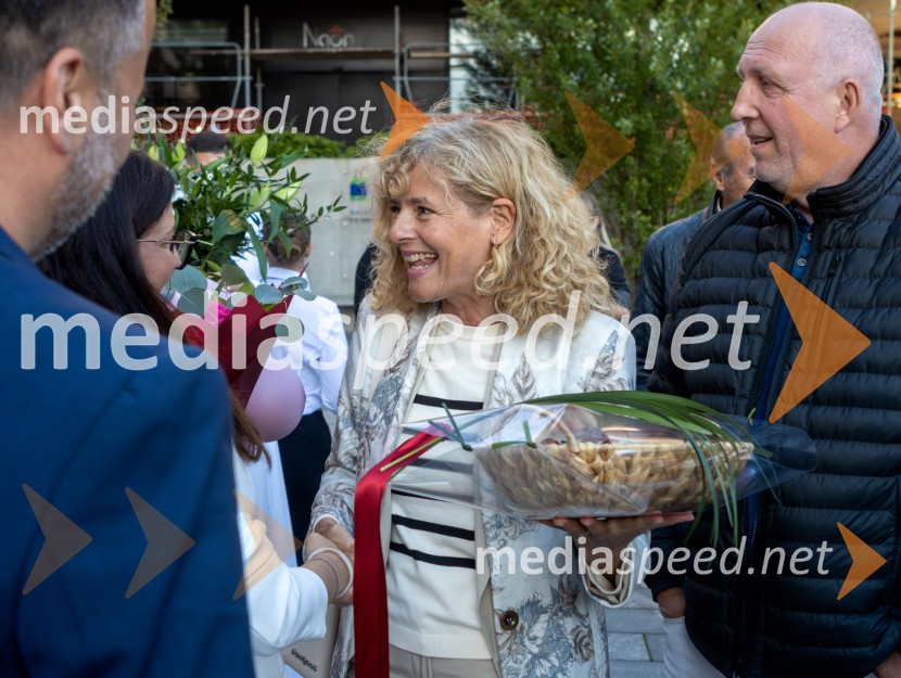 10 let Nane, priljubljene kavarne in bistroja v Mariboru