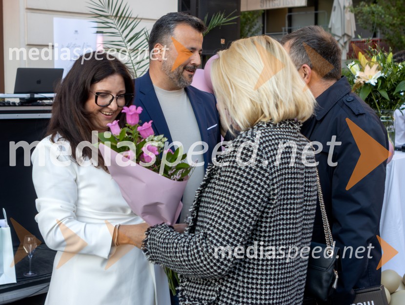  Devana Blakaj, Lokal Nana;  Sebastijan  Blakaj, lastnik lokala Nana10 let Nane, priljubljene kavarne in bistroja v Mariboru