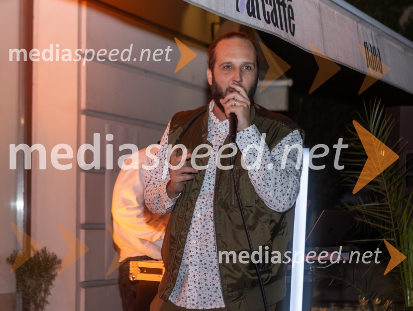  Marko Kocjan - Emkej, glasbenik10 let Nane, priljubljene kavarne in bistroja v Mariboru