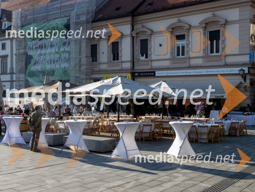 10 let Nane, priljubljene kavarne in bistroja v Mariboru