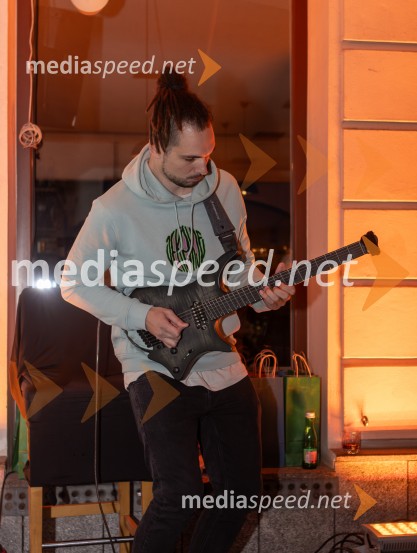 10 let Nane, priljubljene kavarne in bistroja v Mariboru