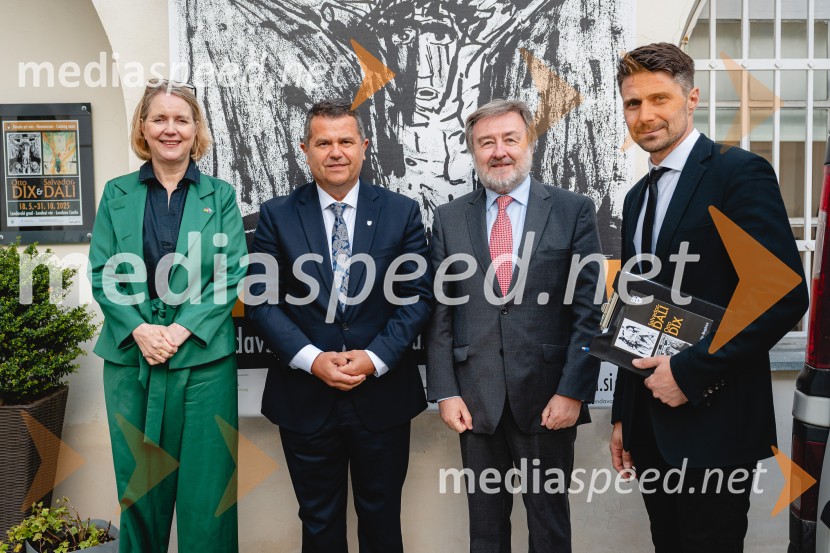  Sylvia Groneick, nemška veleposlanica v Sloveniji;  Janez Magyar, župan, Občina Lendava;  Javier Herrera García-Canturri, veleposlanik Kraljevine Španije;  Dubravko Baumgartner, direktor Galerije – Muzeja LendavaLikovni velikani na lendavskem gradu: Salvador Dalí & Otto Dix, odprtje razstave