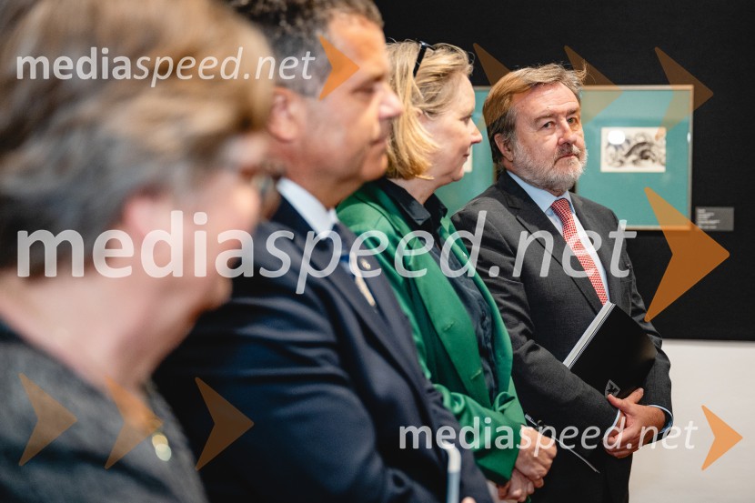 izr. prof. dr. Marjeta Ciglenečki , strokovnjakinja za umetnostno zgodovino;  Janez Magyar, župan, Občina Lendava;  Sylvia Groneick, nemška veleposlanica v Sloveniji;  Javier Herrera García-Canturri, veleposlanik Kraljevine ŠpanijeLikovni velikani na lendavskem gradu: Salvador Dalí & Otto Dix, odprtje razstave