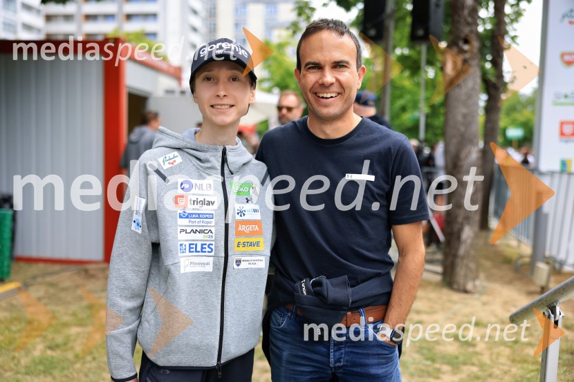  Nika  Prevc, smučarska skakalka;  Jernej Damjan, nekdanji smučarski skakalec43. Maraton Treh src