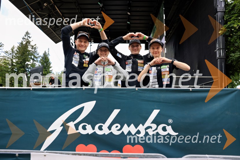  Anže Lanišek, smučarski skakalec;  Nika  Prevc, smučarska skakalka;  Domen Prevc, smučarski skakalec;  ... 43. Maraton Treh src