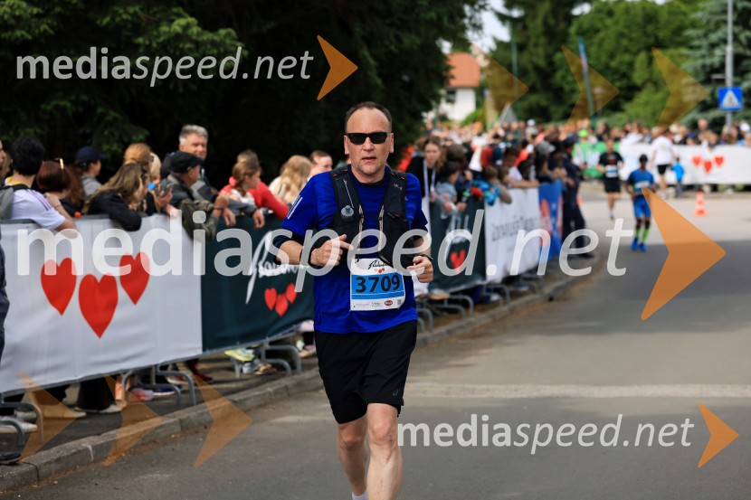43. Maraton Treh src - tek