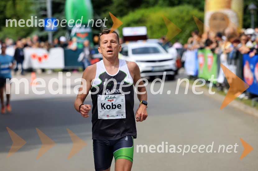 43. Maraton Treh src - tek