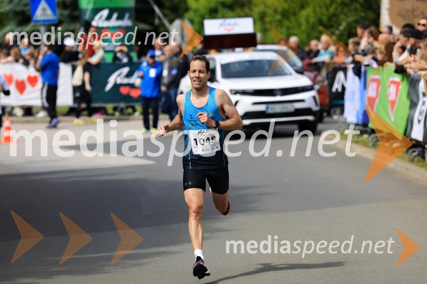 43. Maraton Treh src - tek