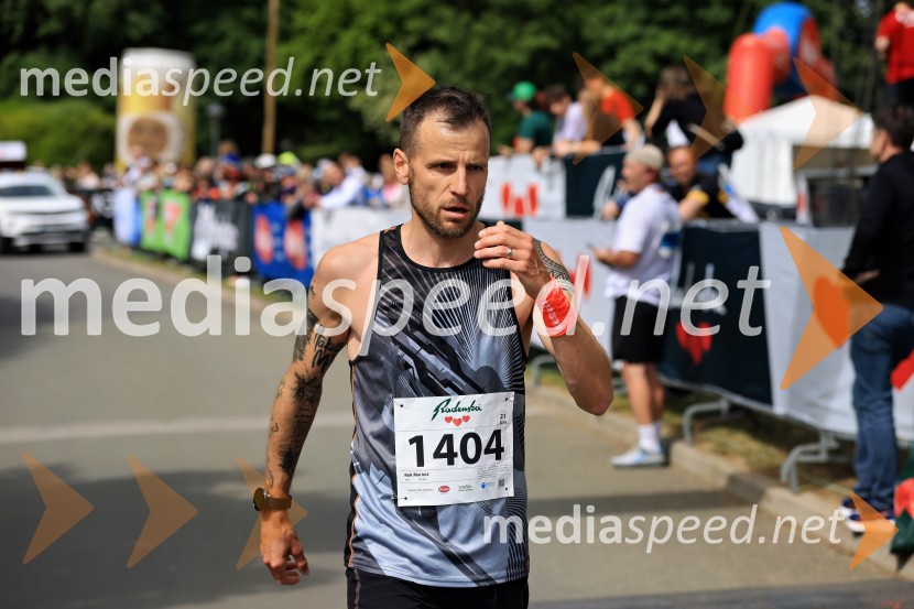 43. Maraton Treh src - tek