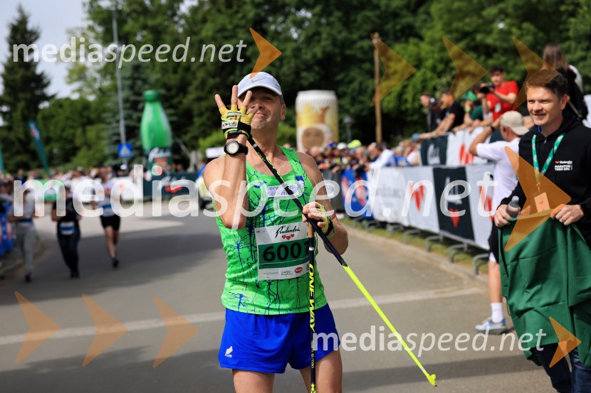 43. Maraton Treh src - tek