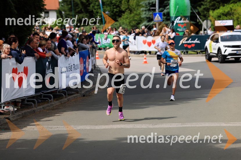 43. Maraton Treh src - tek